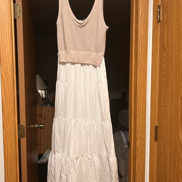 Elan Textured Beige Knit Top Size Medium - Picture 3 of 6